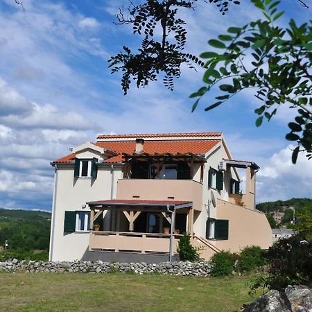 Apartmani Carnizza Ražanac 外观 照片