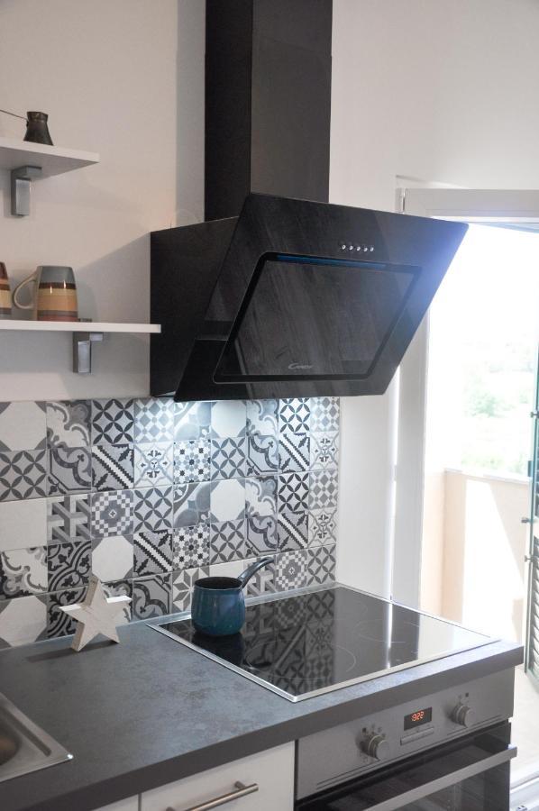 Apartmani Carnizza Ražanac 外观 照片