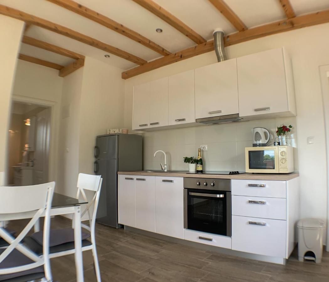 Apartmani Carnizza Ražanac 外观 照片