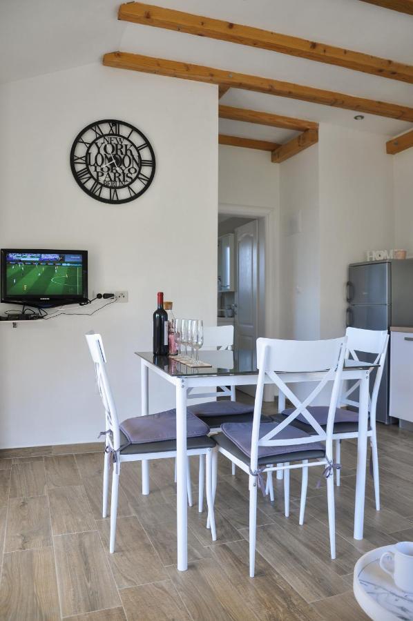 Apartmani Carnizza Ražanac 外观 照片
