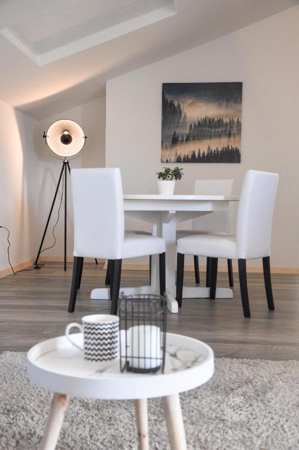 Apartmani Carnizza Ražanac 外观 照片